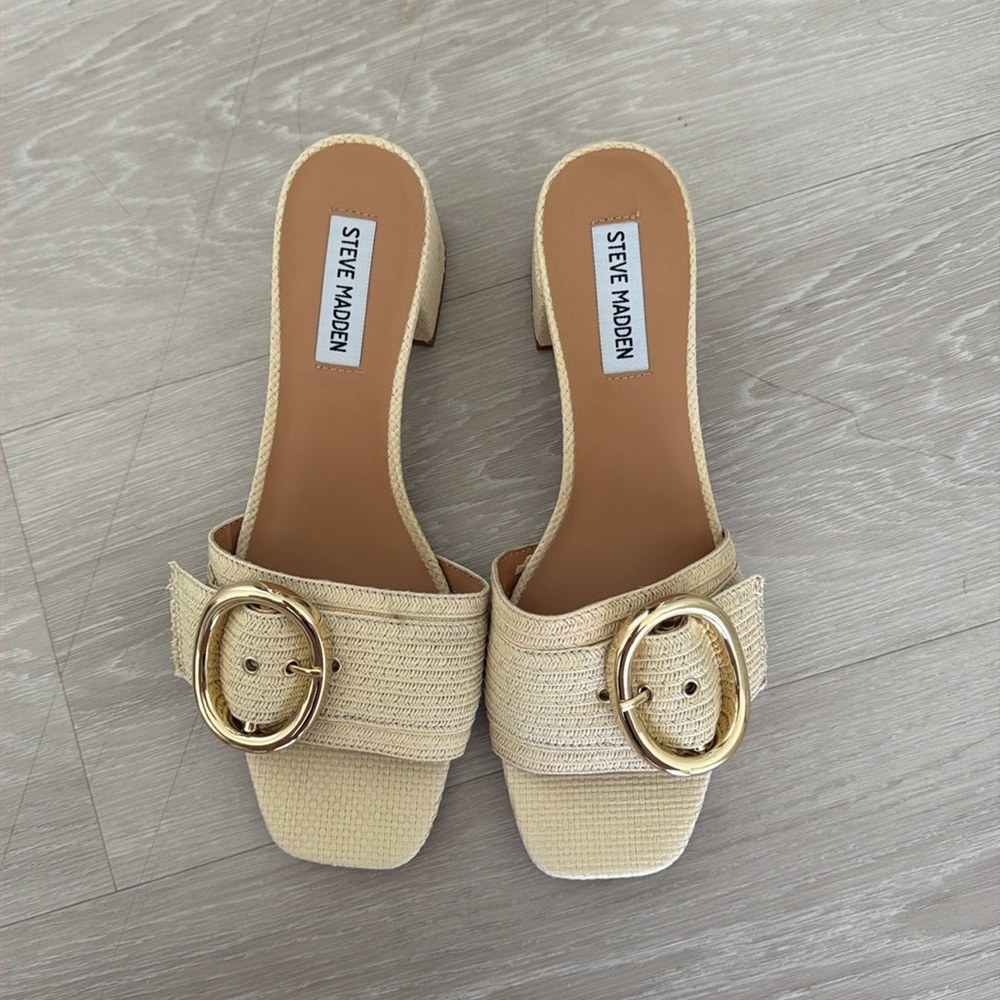 Steve Madden mini heels